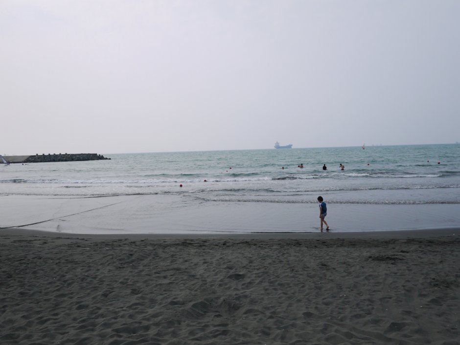 西子湾海水浴场 摄影：三井