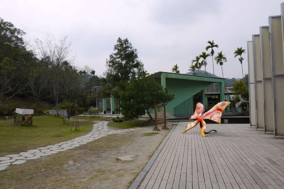 纸教堂 摄影：旅遊王攝影組