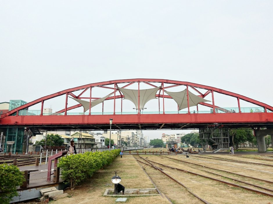 铁道园区天空云台 摄影：meiyin