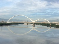 新月桥<br/> 摄影：Eva隨手拍