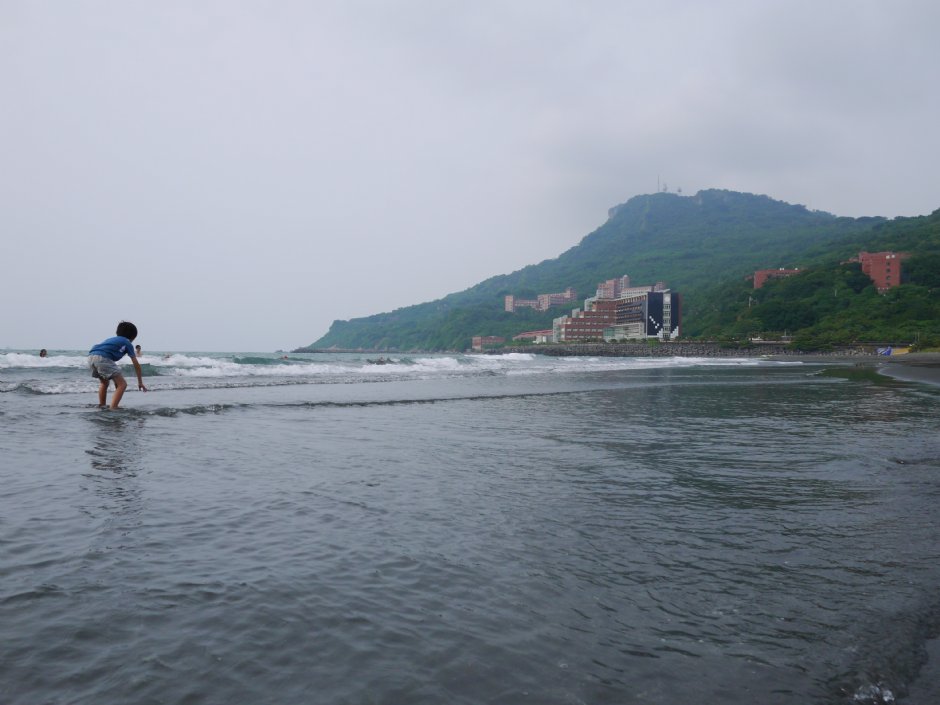 西子湾海水浴场 摄影：三井