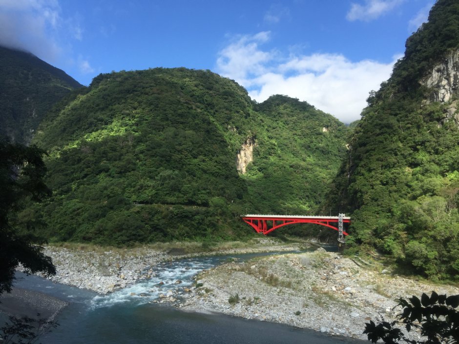 峽谷風光 攝影：Eva隨手拍