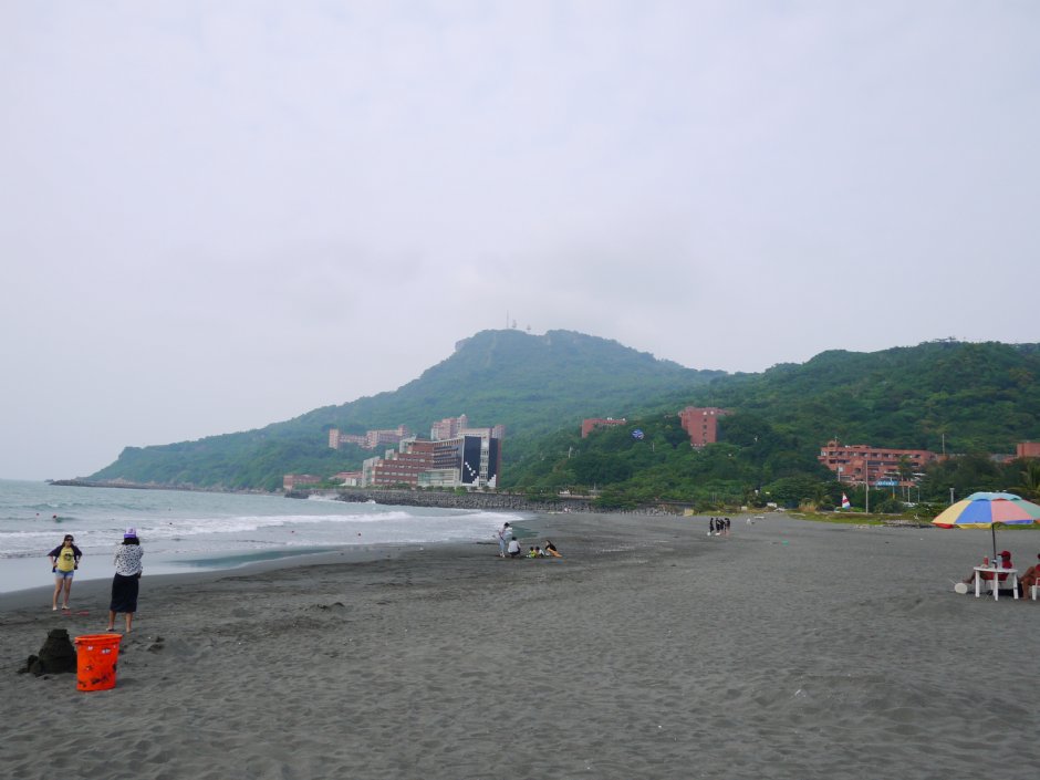 國立中山大學依山傍海 攝影：三井