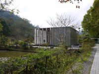 纸教堂<br/> 摄影：旅遊王攝影組