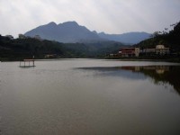 幽雅湖景<br/> 攝影：老山羊部落格