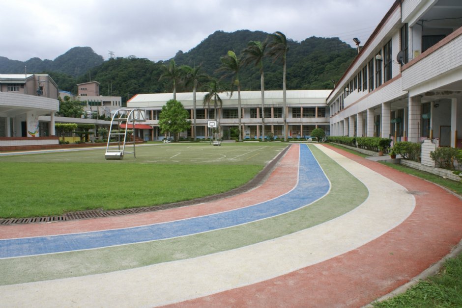 狮潭国小 摄影：Eva隨手拍