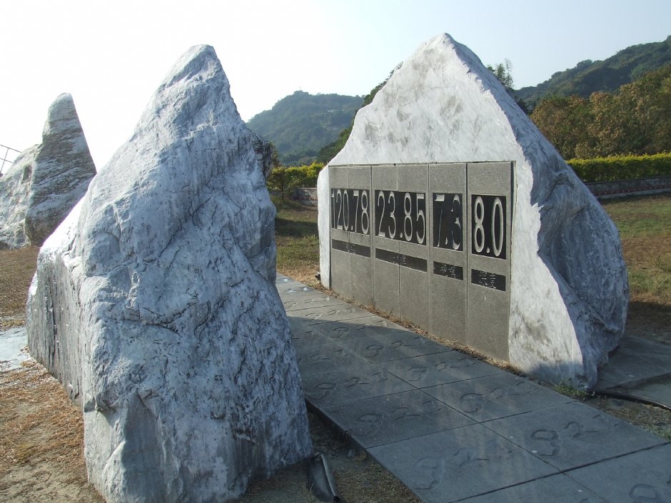 石冈水坝 摄影：Lu
