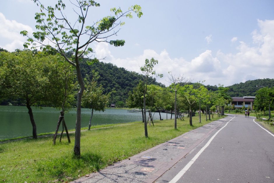 梅花湖环湖自行车道 摄影：Eva隨手拍