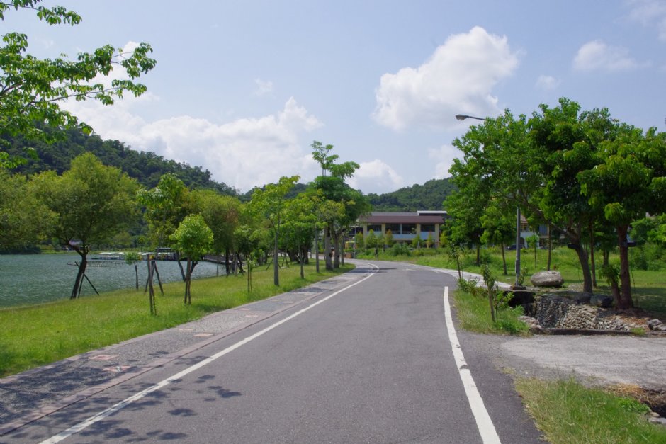 梅花湖环湖自行车道 摄影：Eva隨手拍