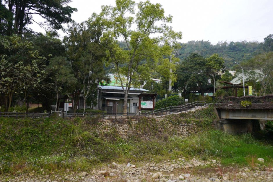 纸教堂 摄影：旅遊王攝影組