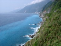 山崖<br/> 摄影：老山羊