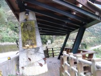 新乌公路旁休憩亭<br/> 摄影：余燕鳳