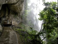 湖滨步道平台位於水濂洞瀑布<br/> 摄影：雲林縣政府