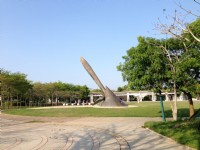 都会公园内广场<br/> 摄影：Kate