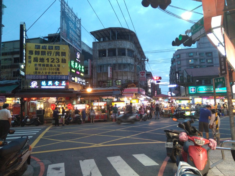 三和夜市 攝影：Lu
