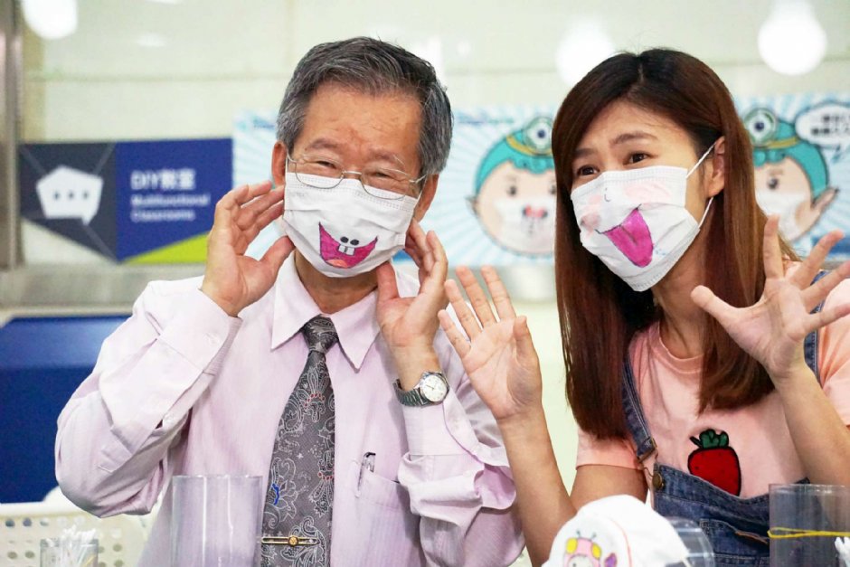 口罩彩繪DIY 攝影：華新MASK創意生活館