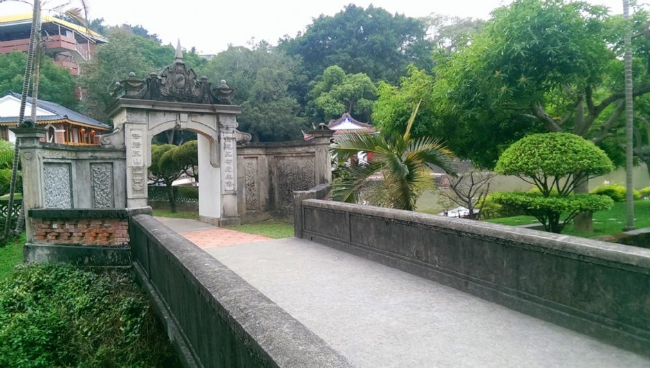 莱园园门 摄影：Eva隨手拍