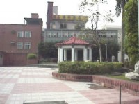 小广场<br/> 摄影：郭香妙