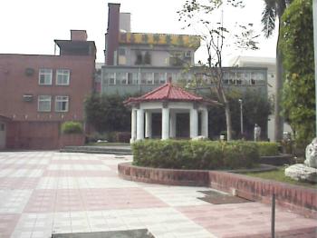 小广场 摄影：郭香妙