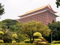 远眺圆山饭店<br/> 摄影：曾婉玲