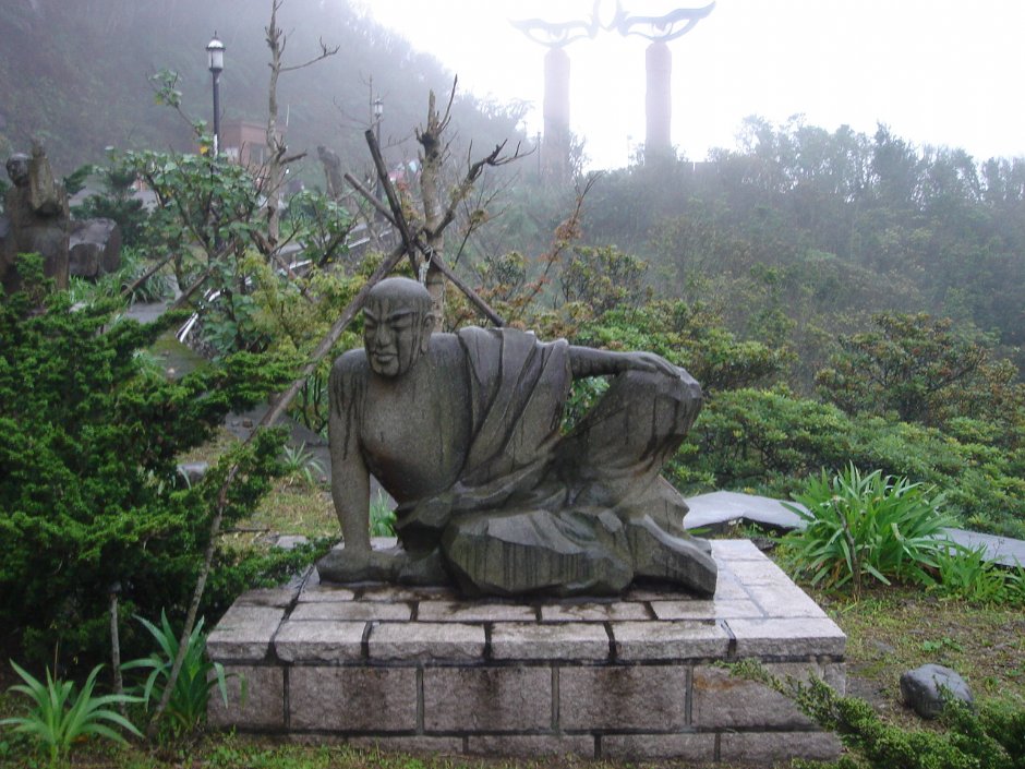 莊嚴的石雕 攝影：鄭惠文