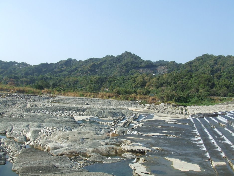 石冈水坝 摄影：Lu
