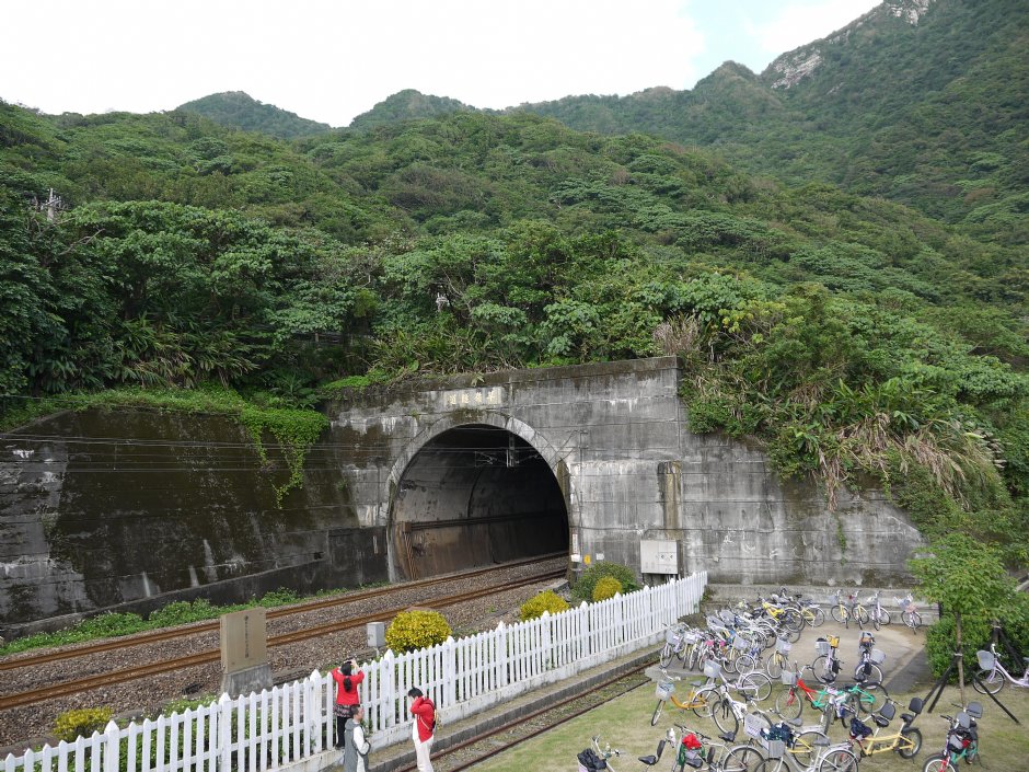 新草岭隧道 摄影：Lu