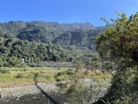 白鹿吊桥横跨于大甲溪两岸<br/> 摄影：Eva隨手拍