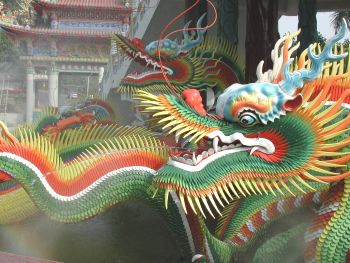 龙的雕像 摄影：張弘穎