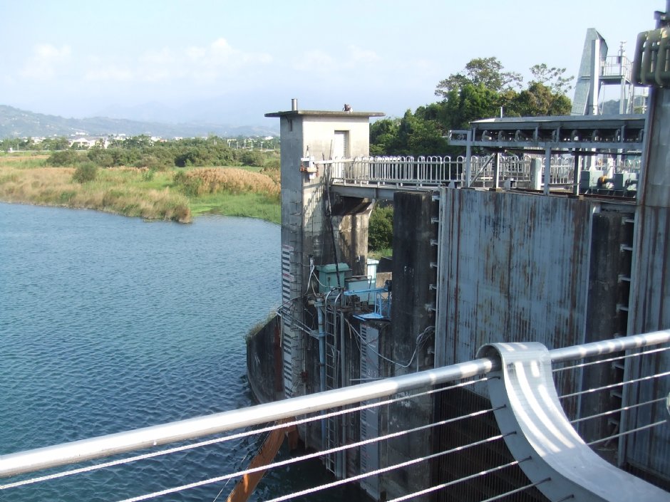 石冈水坝 摄影：Lu