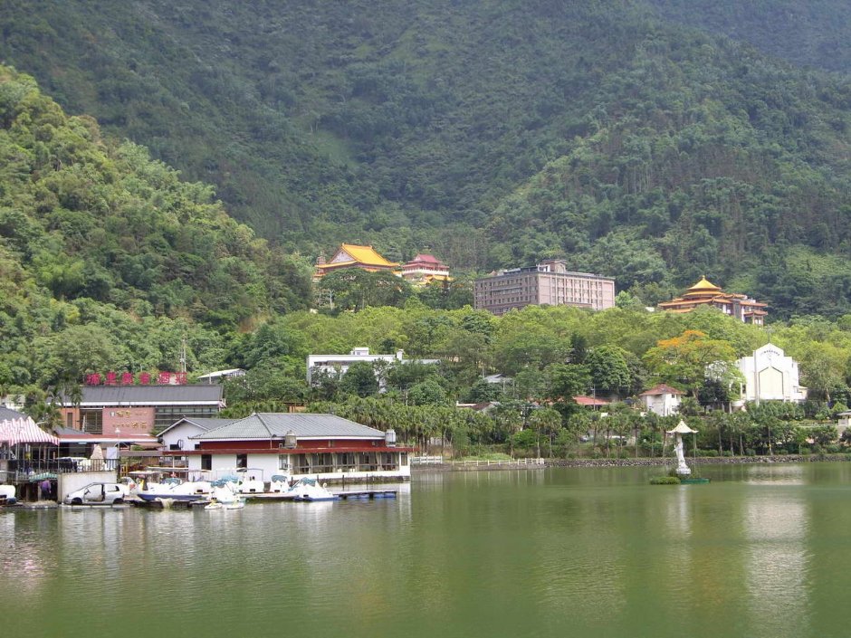 湖光山色 摄影：老山羊部落格