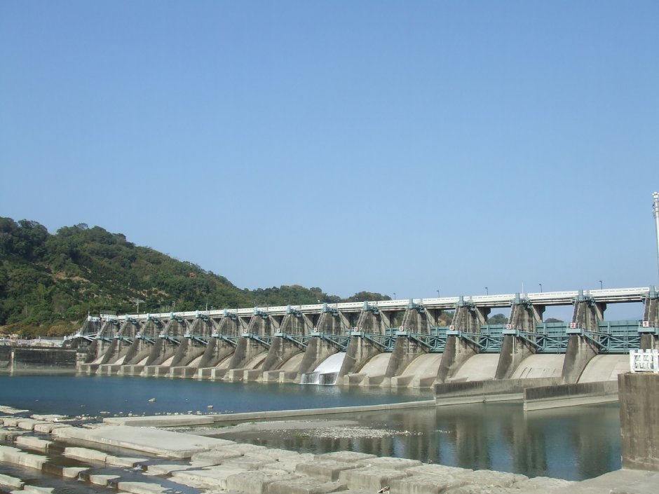 石冈水坝 摄影：Lu