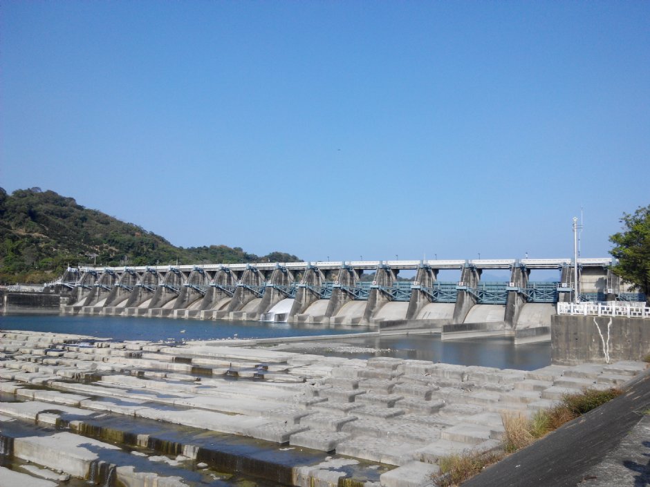 石冈水坝 摄影：Lu