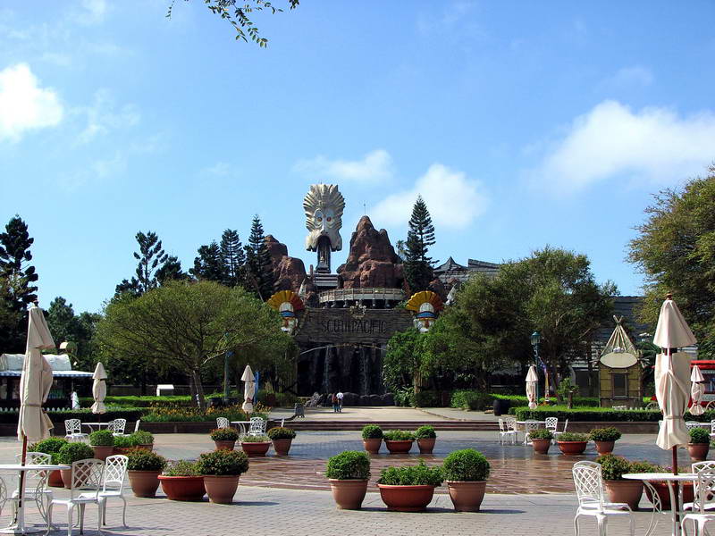 六福村主題遊樂園