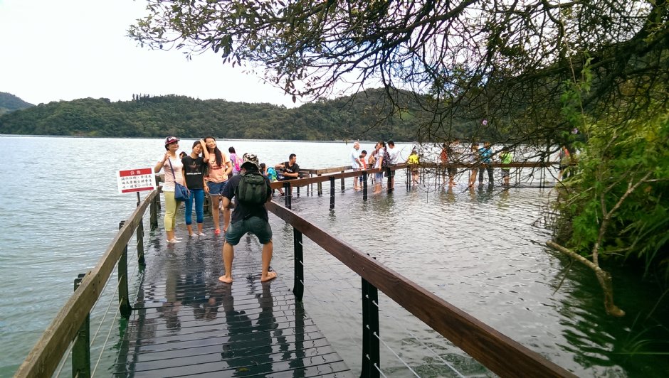 满水位时会有部份步道淹水 摄影：Eva隨手拍