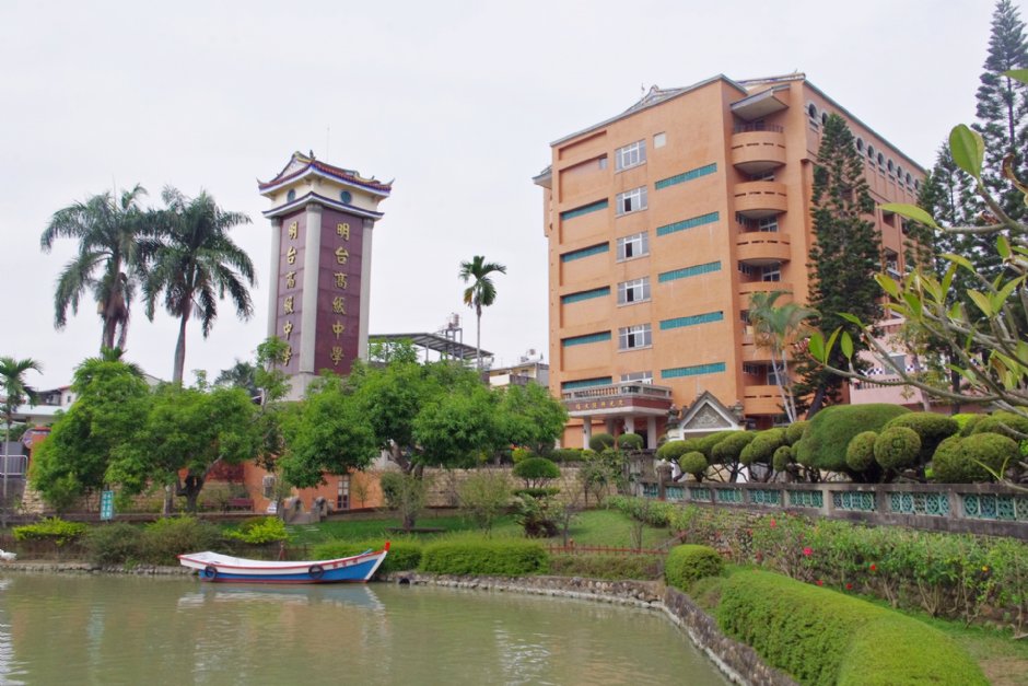 雾峰林家花园(莱园)就在明台高中内 摄影：Eva隨手拍