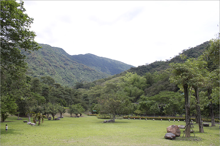 涼山瀑布 攝影：沿山休閒農業區