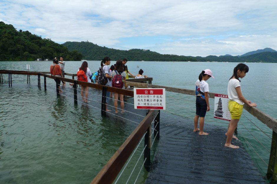 满水位时会有部份步道淹水 摄影：Eva隨手拍