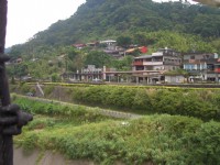 靜安橋上遠眺十分車站<br/> 攝影：鄭瑄頤