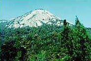蓮花山 攝影：四川旅遊信息網