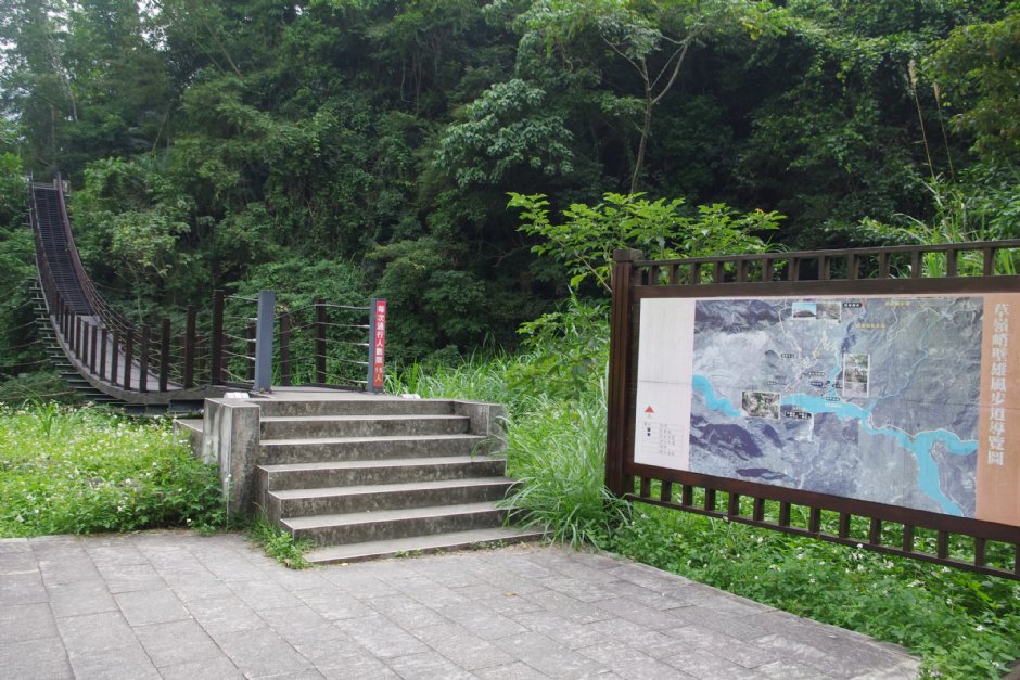 峭壁雄風 攝影：Eva隨手拍