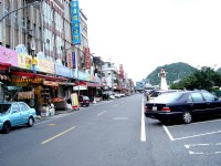 旧街<br/> 摄影：余燕鳳